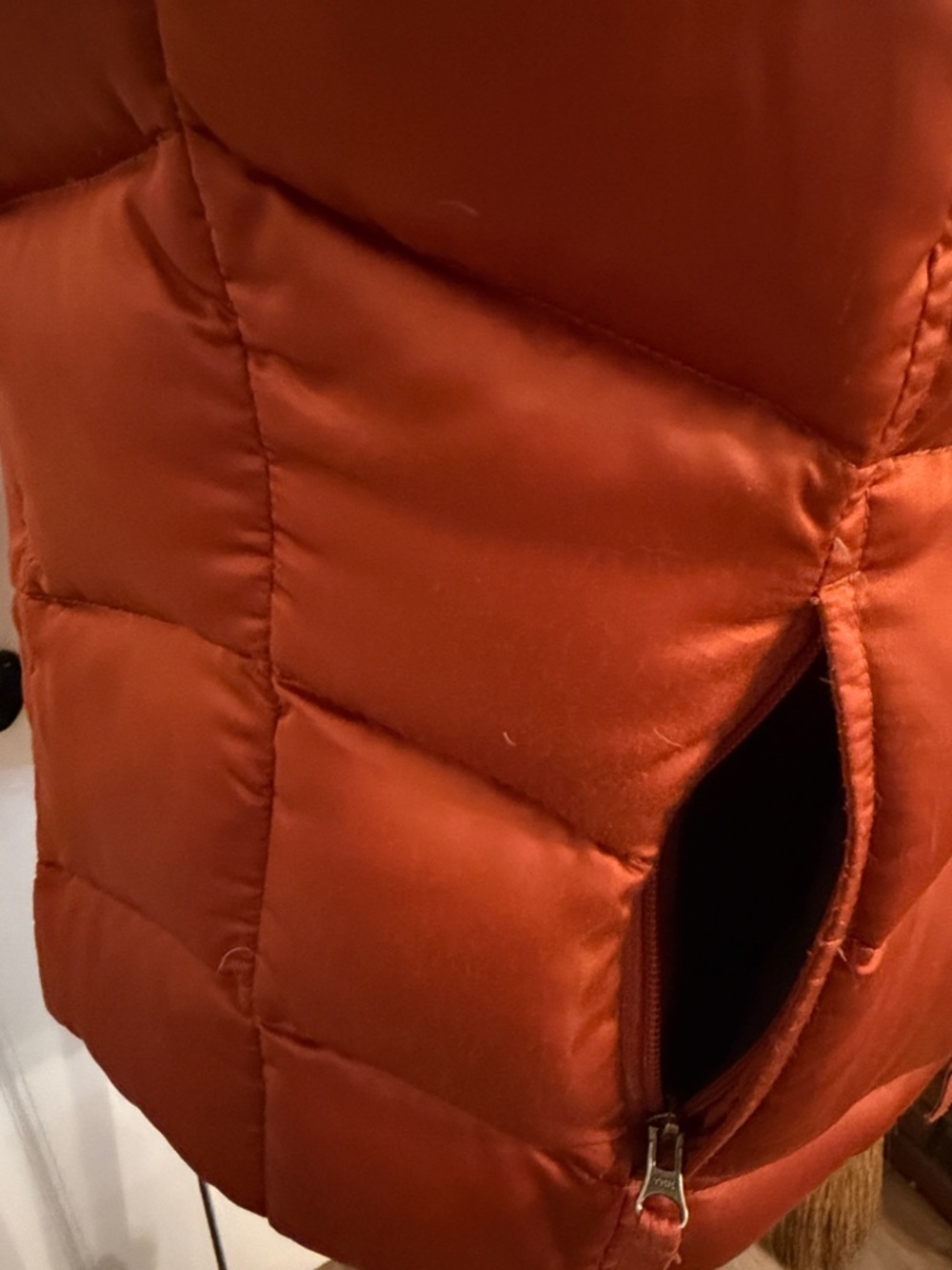 Eddie Bauer Woman's Petite Large Copper Goose Down Chevron Quilted Zip Up Vest - Picture 7 of 10